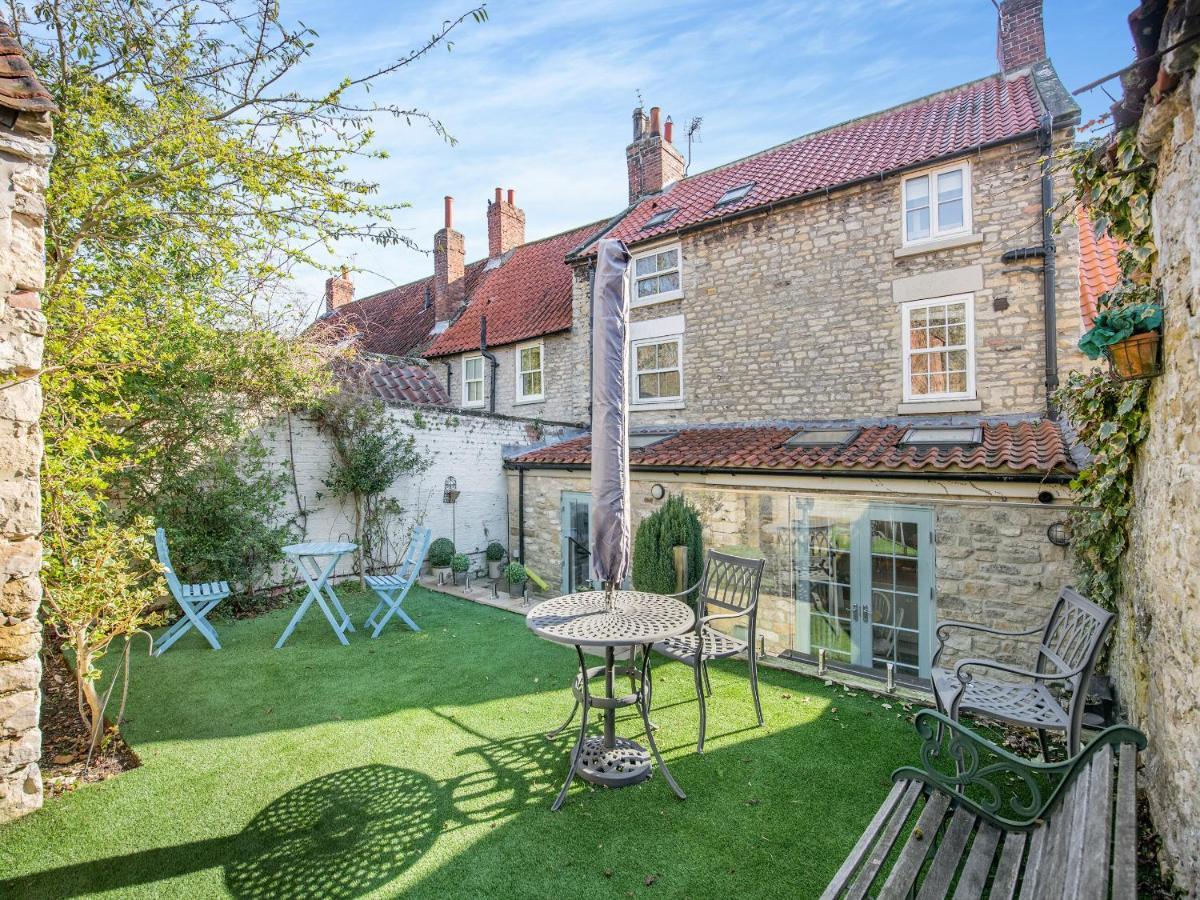 فيلا Ryburn House - Uk43518 ثورنتون دالي المظهر الخارجي الصورة